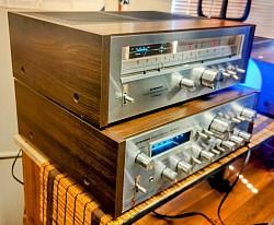 Pioneer SA-8800  & TX-9800