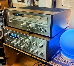 Pioneer SA-8800  & TX-9800